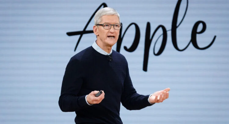 Are Tim Cook’s Final Years at Apple Now in Sight